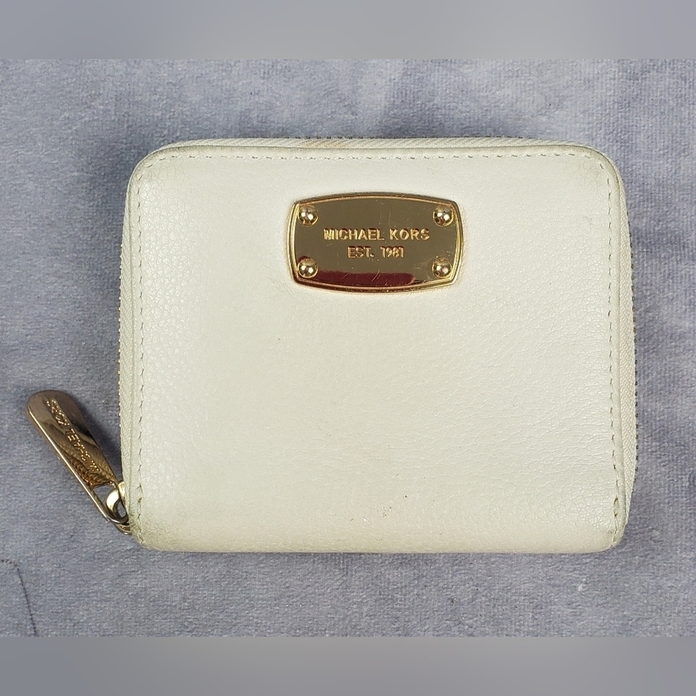 Michael Kors Two Fold  Beige Card holder‎ Wallet